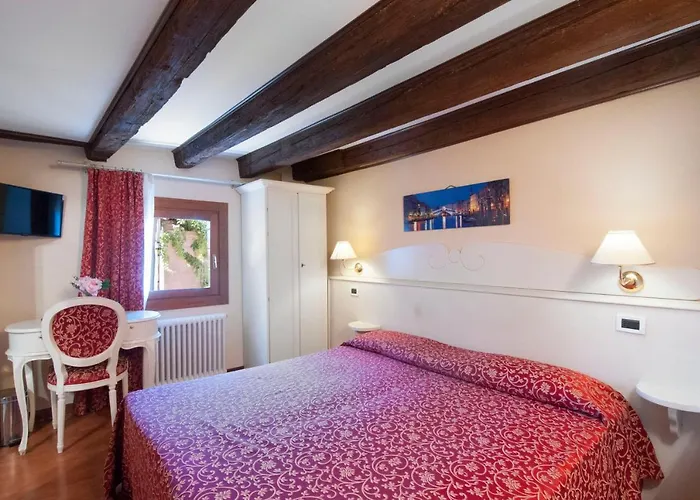 Vicino Piazzale Roma E Stazione Pensjonat 3*