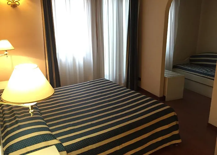 Pensjonat Vicino Piazzale Roma E Stazione