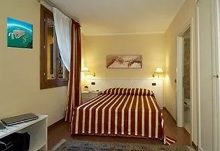 Pensjonat Vicino Piazzale Roma E Stazione 3*