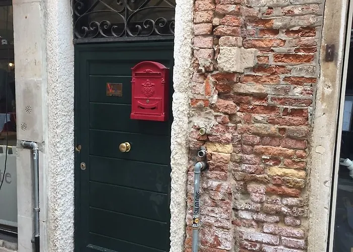 Pensjonat Vicino Piazzale Roma E Stazione 3*